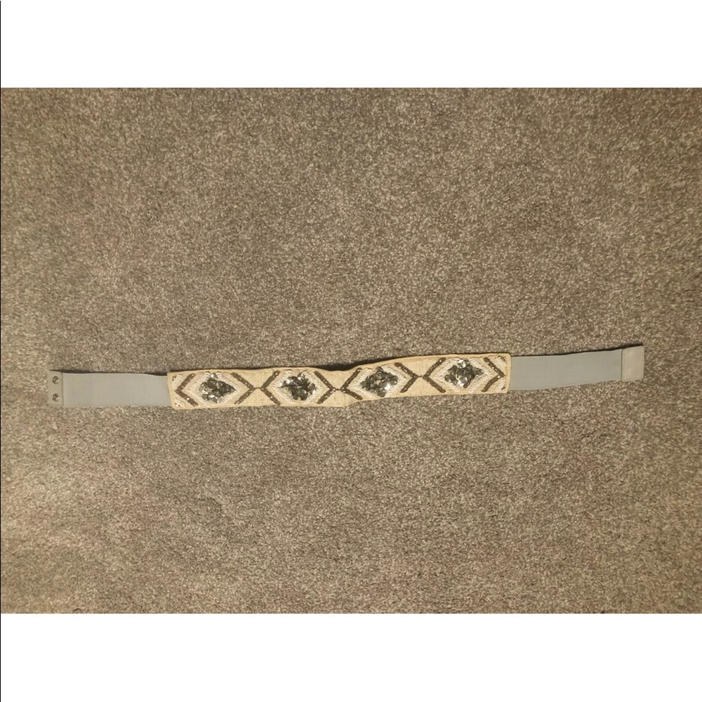 🎀‎ Embellished Loft Snap Belt Size Medium